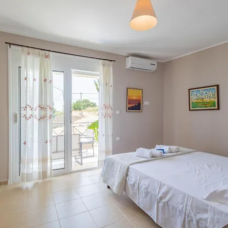 Holiday home Paris ηοuse At Ratzakli Ratzaklion